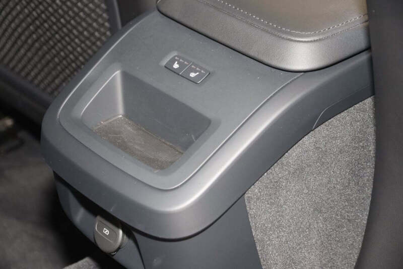 2024 Volvo V60 Cross Country B5 Plus