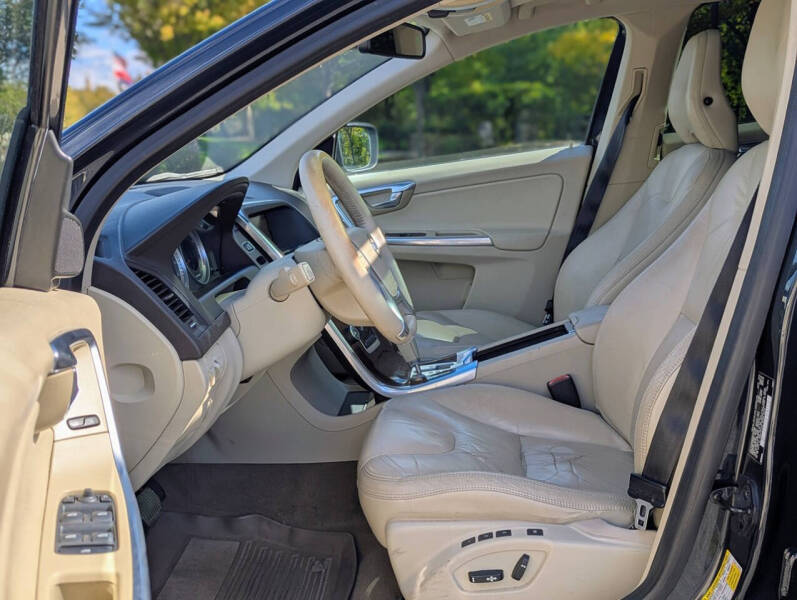 2012 Volvo XC60 T6 Premier Plus