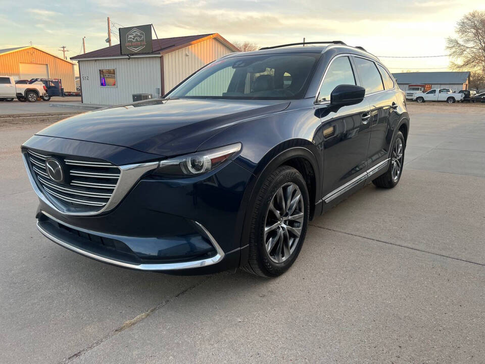 2016 Mazda CX-9 for sale at AUTO CENTER LLC in Garden City, KS