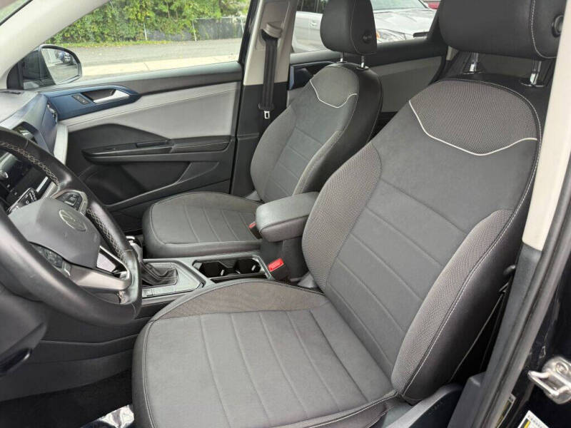 2024 Volkswagen Taos SE