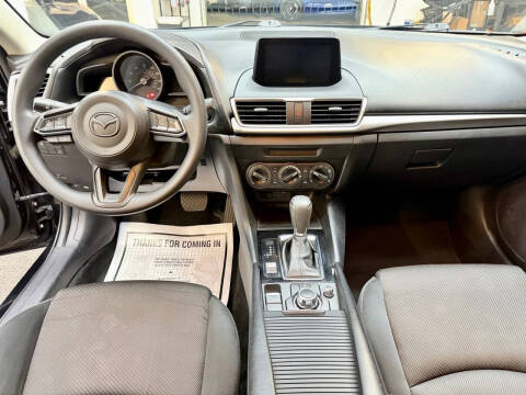 2017 Mazda MAZDA3 Sport