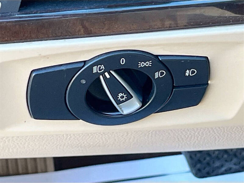 2011 BMW 3 Series 328i