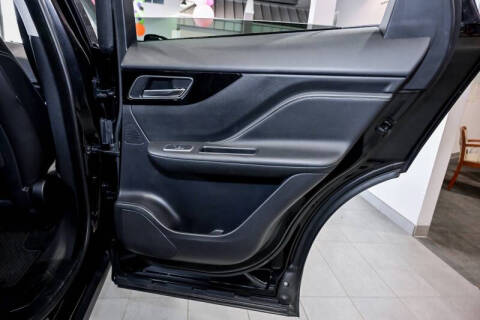 2019 Jaguar F-PACE 25t R-Sport