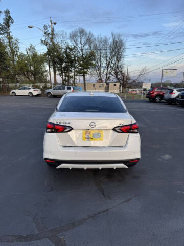 2020 Nissan Versa SV