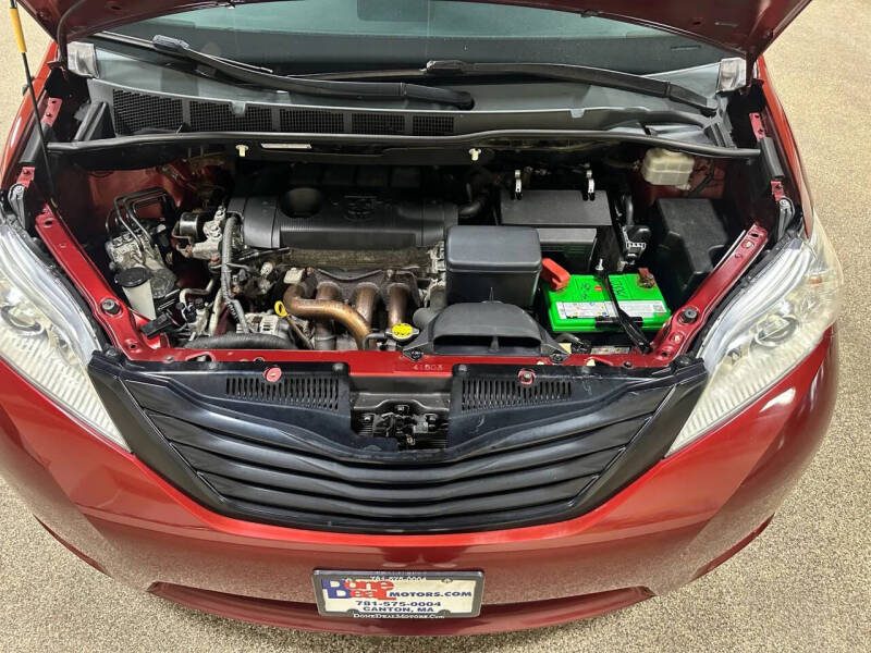 2012 Toyota Sienna