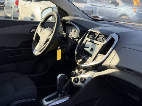 2019 Chevrolet Sonic LT Auto
