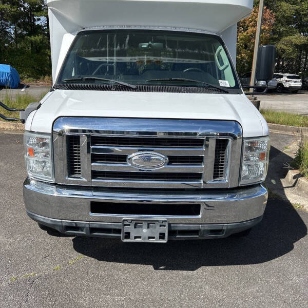 2014 Ford E-Series E-450 SD