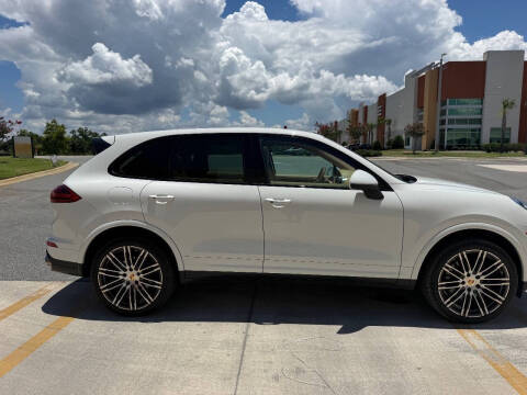 2017 Porsche Cayenne Platinum Edition