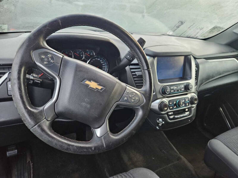 2016 Chevrolet Suburban LS