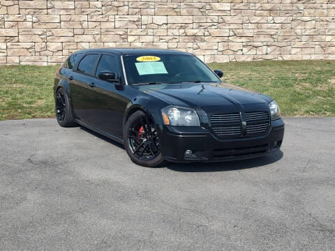 2005 Dodge Magnum for sale at Car Hunters LLC in Mount Juliet TN