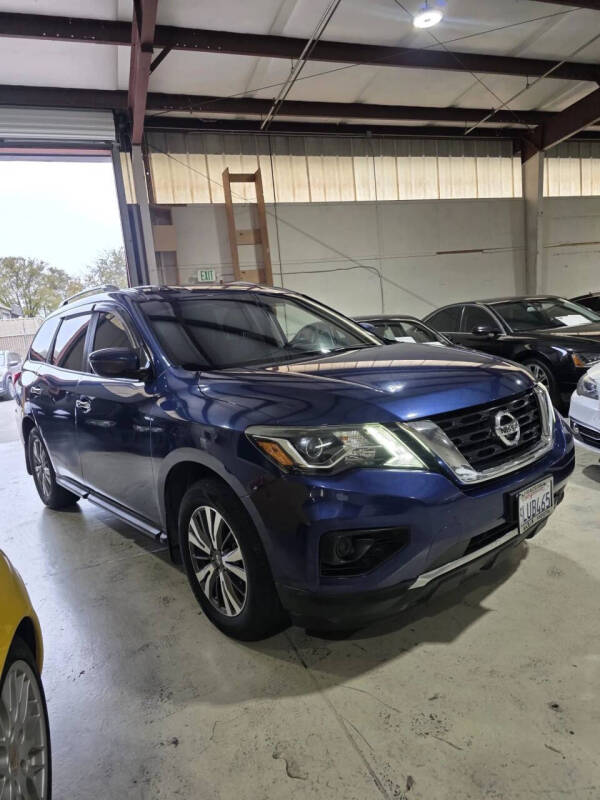 2017 Nissan Pathfinder