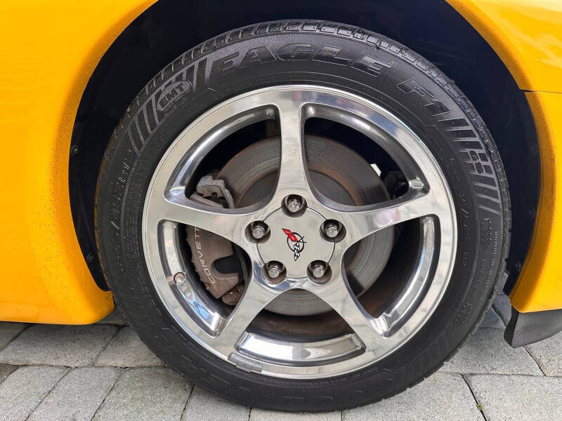 2004 Chevrolet Corvette