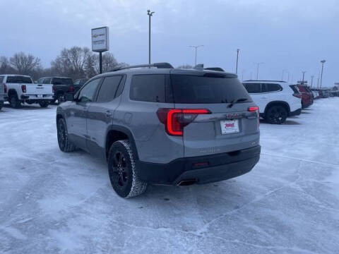 2023 GMC Acadia AT4
