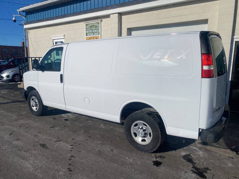 2017 Chevrolet Express 2500
