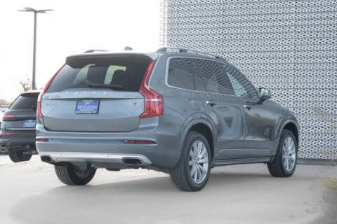 2019 Volvo XC90 T6 Momentum