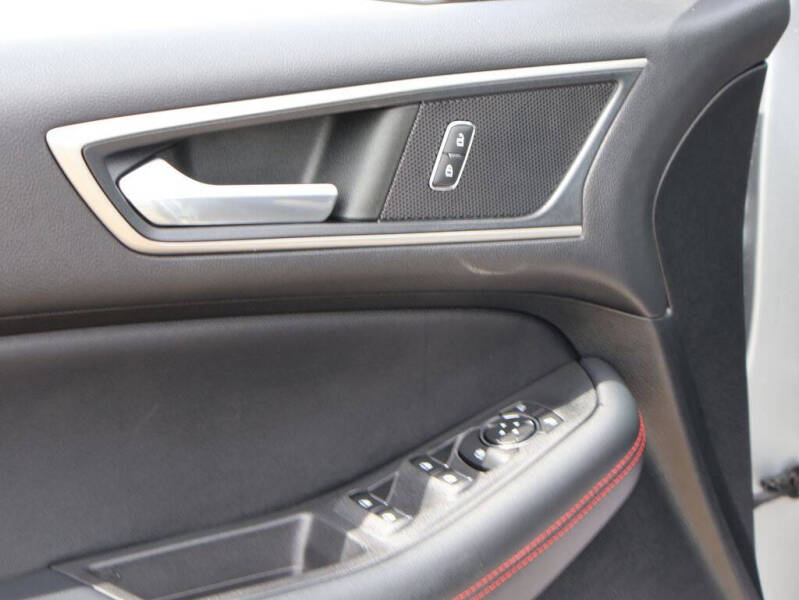 2022 Ford Edge ST-Line