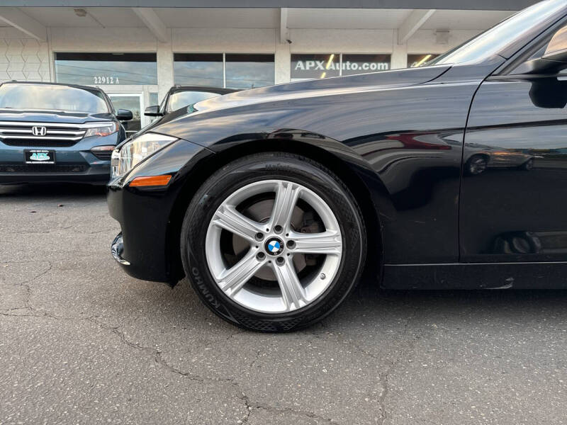 Used 2013 BMW 3 Series 328i with VIN WBA3C1C58DF436550 for sale in Edmonds, WA