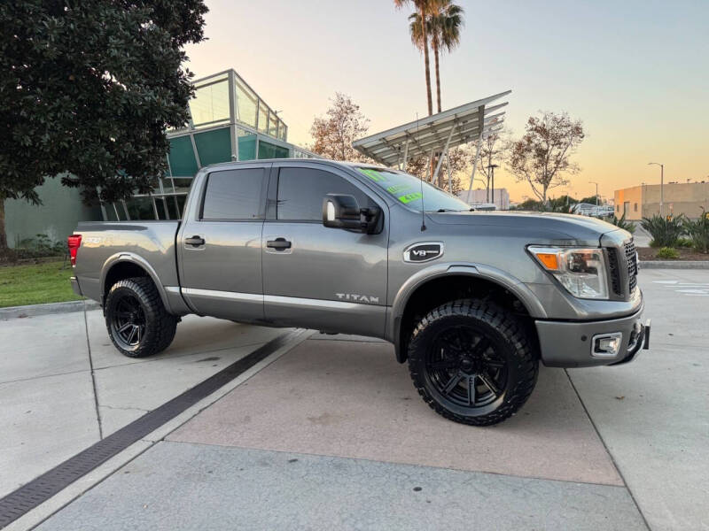 2017 Nissan Titan PRO-4X