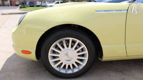 2005 Ford Thunderbird