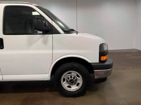 2017 GMC Savana 2500