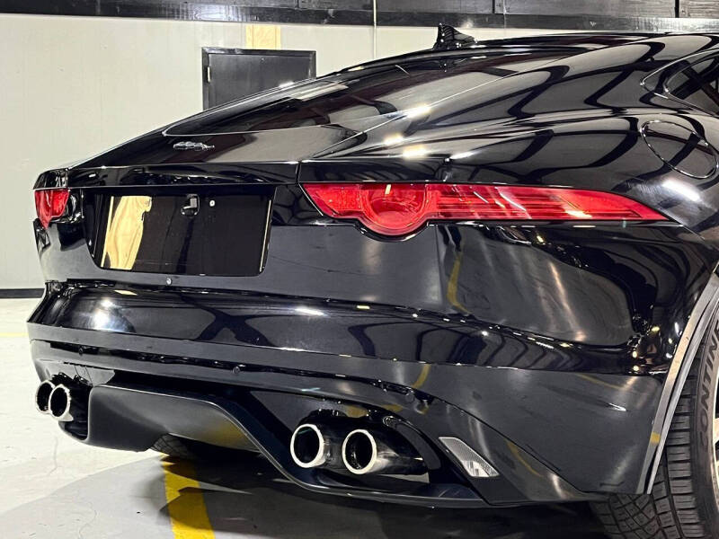 2015 Jaguar F-TYPE R