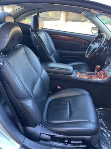 2004 Lexus SC 430