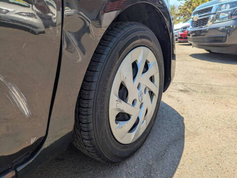 2016 Toyota Prius c Two