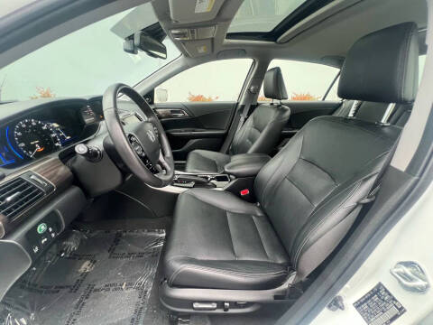 2017 Honda Accord Hybrid Touring