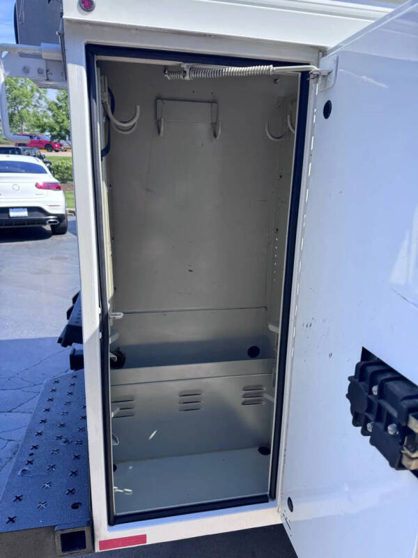 2015 Chevrolet Silverado 3500HD CC