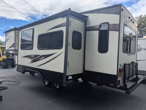 2016 Heartland Elkridge E292 / 32ft