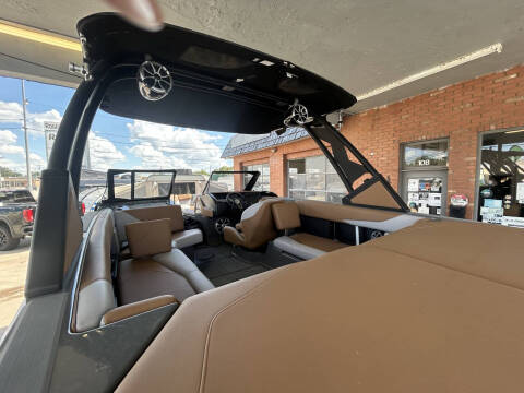 2022 ATX Surf Boat 22ft