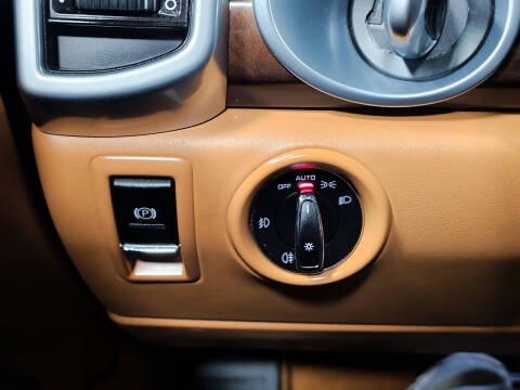 2016 Porsche Cayenne GTS