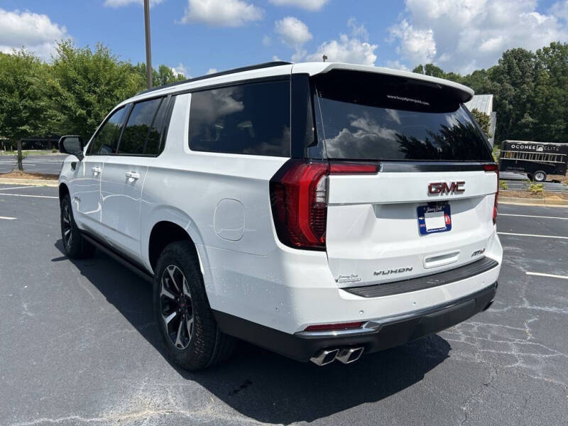 2025 GMC Yukon XL AT4