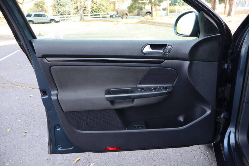 2010 Volkswagen Jetta SportWagen S PZEV