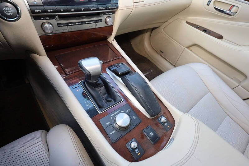 2015 Lexus LS 460