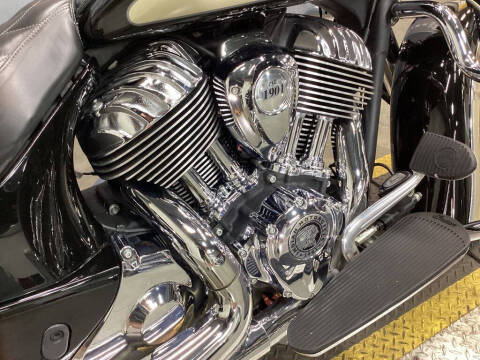 2021 Indian Motorcycle® Springfield® Thunder Blac