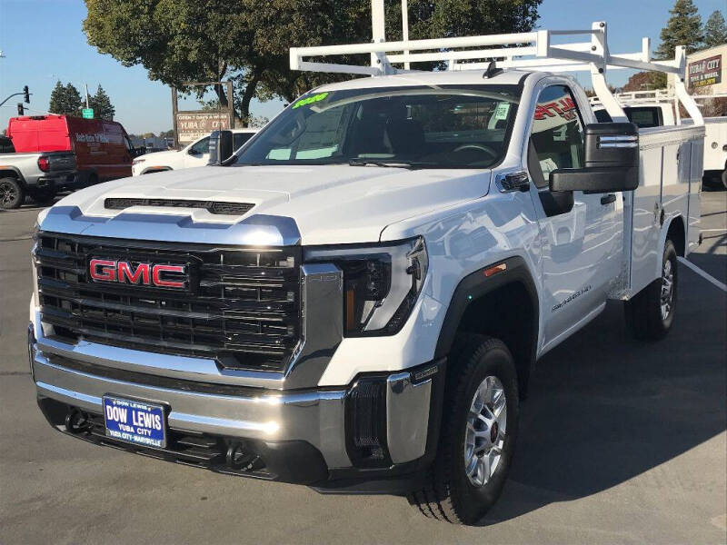 2026 GMC Sierra 2500HD Pro's photo