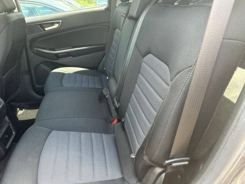2023 Ford Edge SE