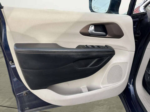 2018 Chrysler Pacifica Touring L Plus