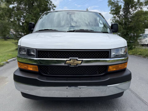 2024 Chevrolet Express LT 3500