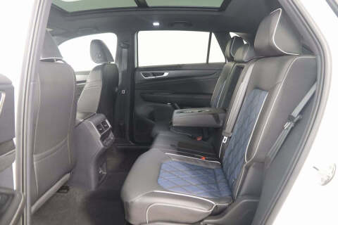 2024 Volkswagen Atlas Cross Sport SEL Premium R-Line 4Motion