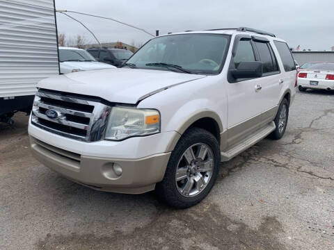 2010 Ford Expedition for sale at LEE AUTO SALES in McAlester OK