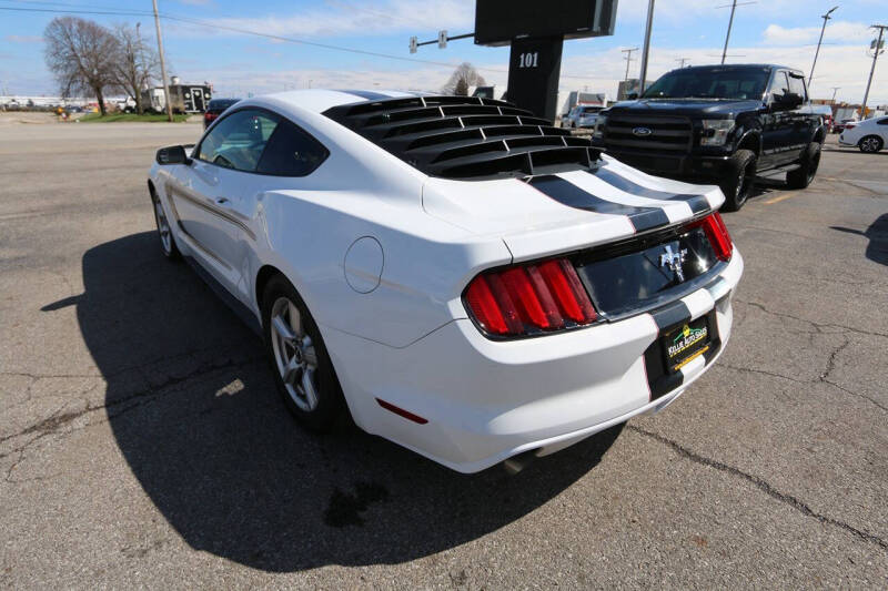 2016 Ford Mustang V6