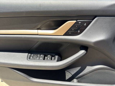 2025 Porsche Taycan 4S