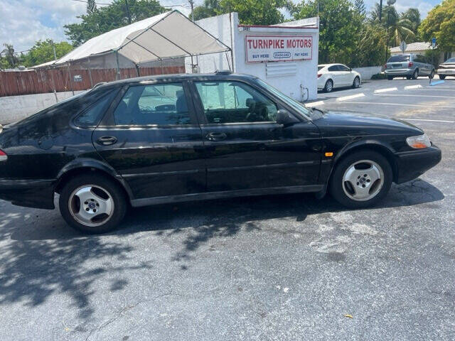 1998 Saab 900  - $1,250