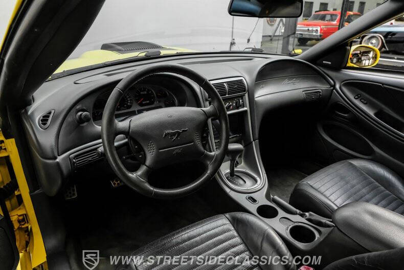 2003 Ford Mustang Mach 1 Premium