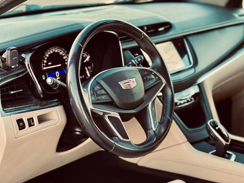 2017 Cadillac XT5