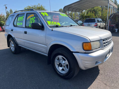 1998 Isuzu Rodeo for sale at Freeborn Motors in Lafayette OR