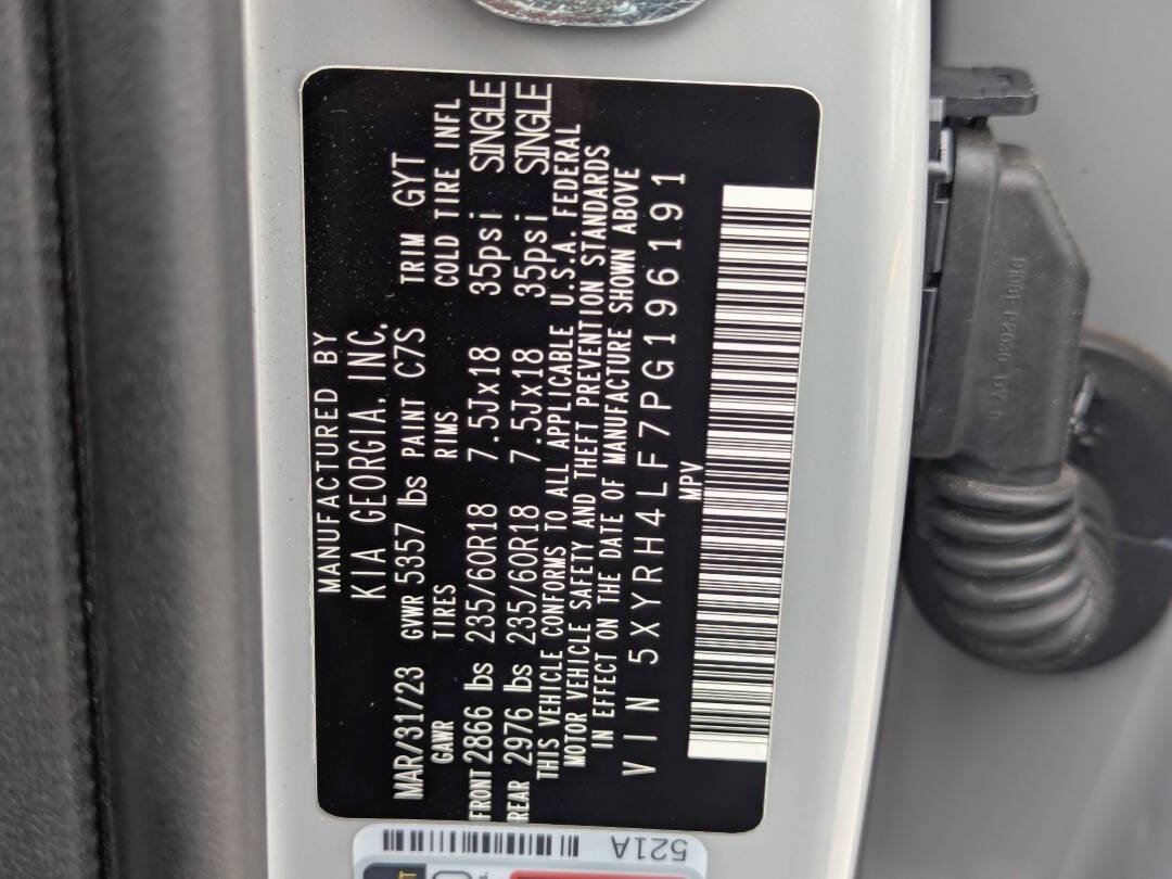 Gray 2023 Kia Sorento EX EX 4dr SUV 38