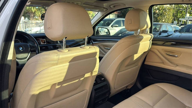 2016 BMW 5 Series 528i